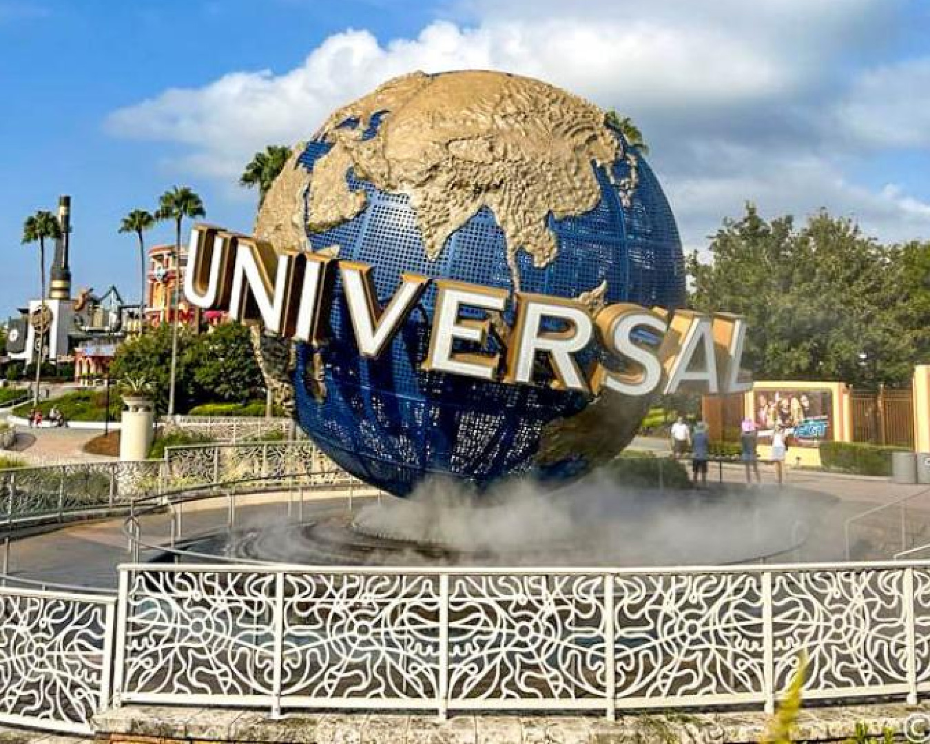 UNIVERSAL